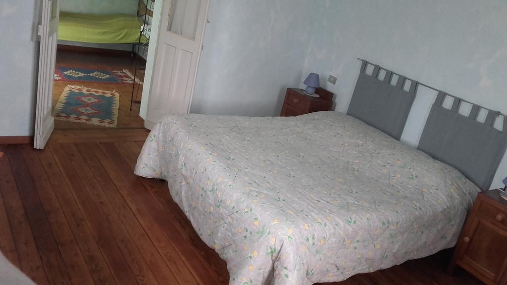 B&B Al Mutpron Casale Corte Cerro Bagian luar foto